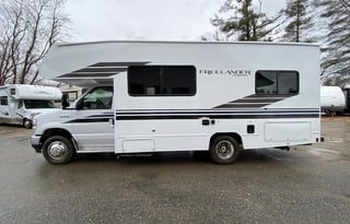 2022 Coachmen RV Freelander 22XG 32767