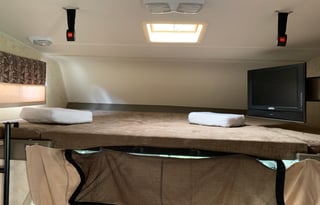 2010 Coachmen RV Freelander 32BH