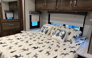 Meticulously clean 2022 Entegra  Esteem