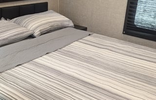 2022 Entegra Coach Odyssey 31F Bunkhouse