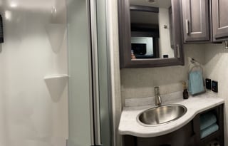 2023 Thor Challenger 37DS