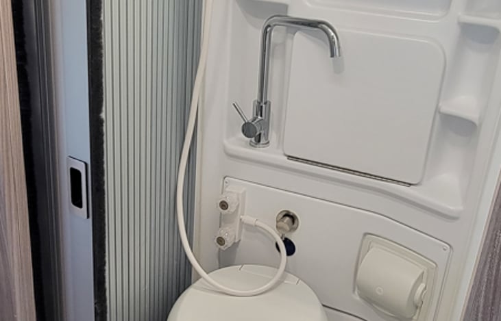 Bathroom Shower & Toilet