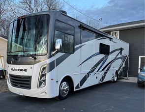 Thor Motor Coach Hurricane 34R