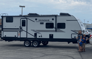 2022 Winnebago Minnie 2301 BHS