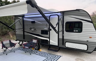 Compact Luxury | Sleeps 5 | Tow or Delivered