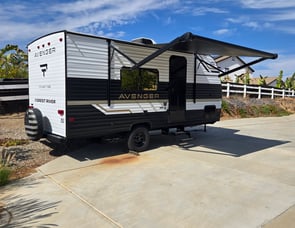 Prime Time RV Avenger LT 16BHX