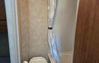 Happy Glamper Camper