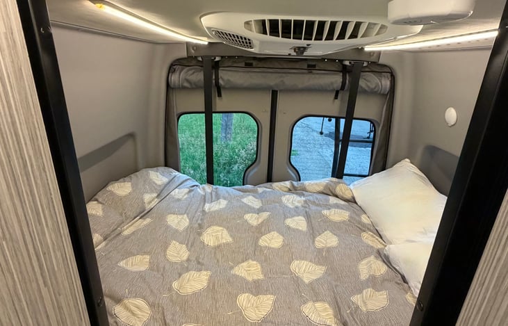 Rear bed - 48" x 79"