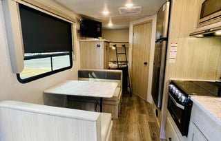 2022 EAST TO WEST Alta 2100MBH