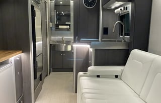 2020 Airstream Atlas- The Rolls Royce of RVs!