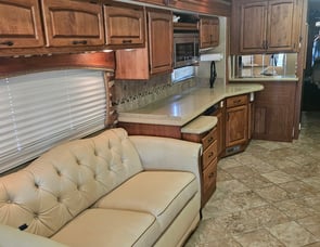 Holiday Rambler Endeavor 40 PDQ
