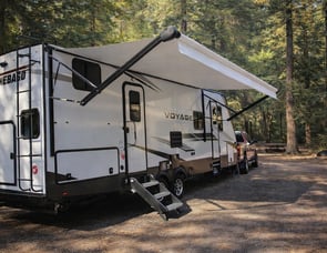 Winnebago Industries Towables Voyage 3033BH