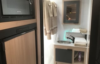 2022 Cruiser RV Hitch 17 BHS