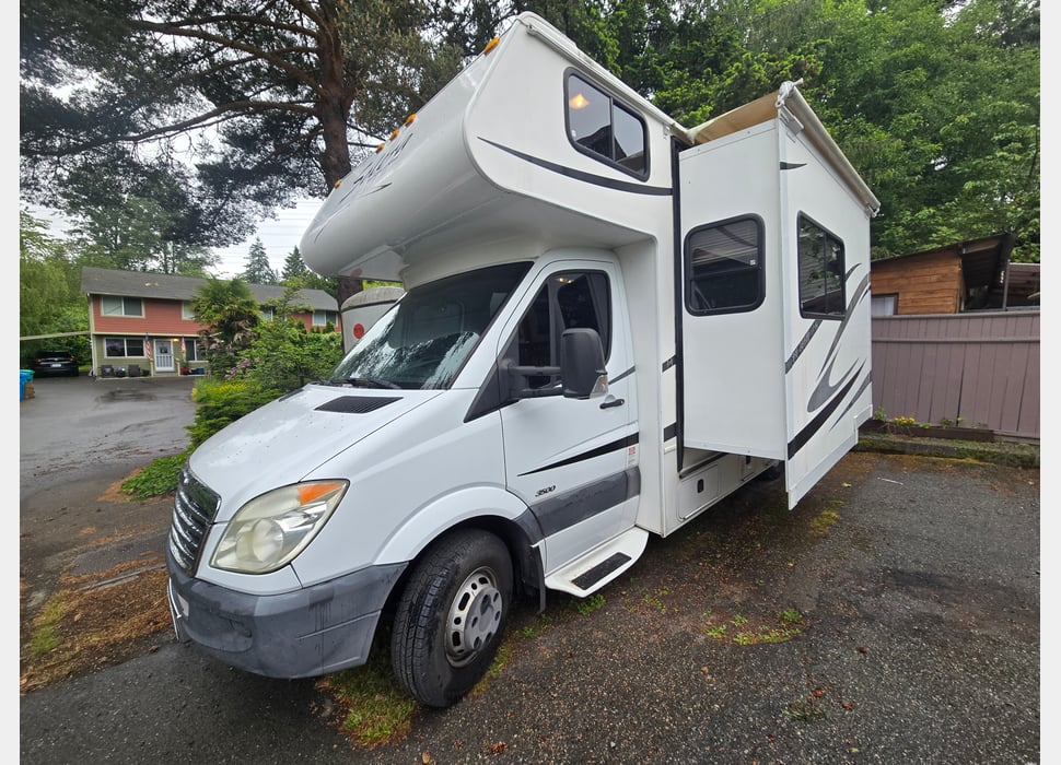 Class C Motor Home rentals in Silverdale