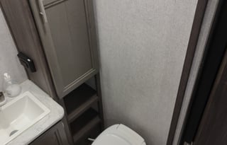 2021 Dutchmen RV Kodiak SE 28SBH