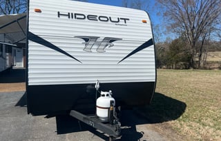 2019 Keystone Hideout 21.5'
