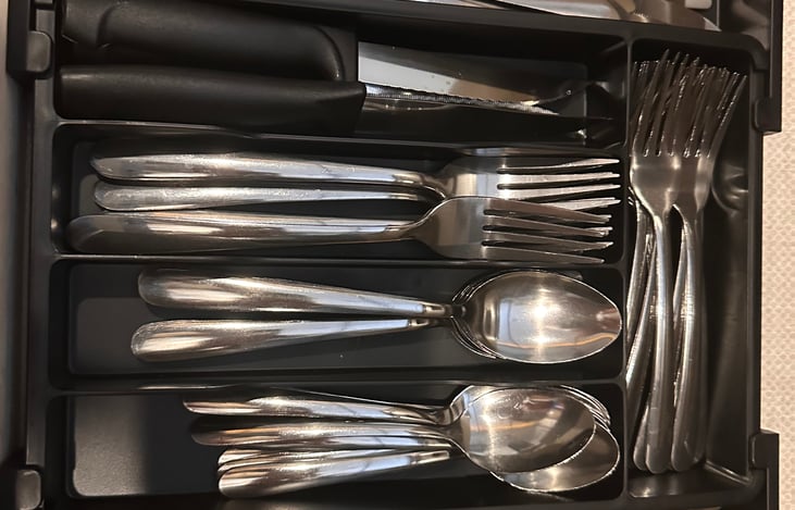 Plenty of silverware.