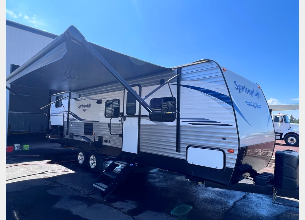 Travel Trailer rentals in Redmond