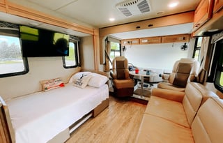 Beautiful Class A Pet Friendly RV