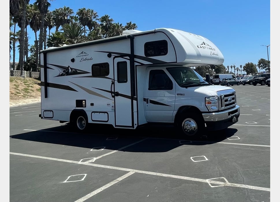 Class C Motor Home rentals in Windsor