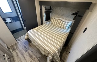 Montana High Country:  Luxury  2 Private bedrooms!