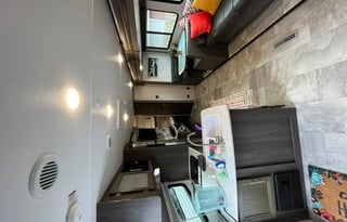 "KOOL KODIAK" 2021 Dutchmen Kodiak 27SBH