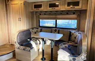 Spacious, Modern & Solar! 2016 Coachmen Freelander