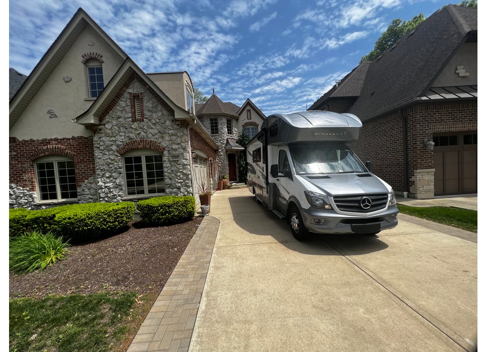 Class C Motor Home rentals in Elmhurst