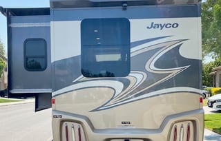 Meet Mellie-Belle! 2020 Jayco Melbourne Prestige