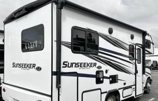 Easy to drive...Great Layout for 6...has solar