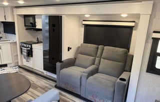 Ultimate Couple’s Getaway: 2025 Jayco