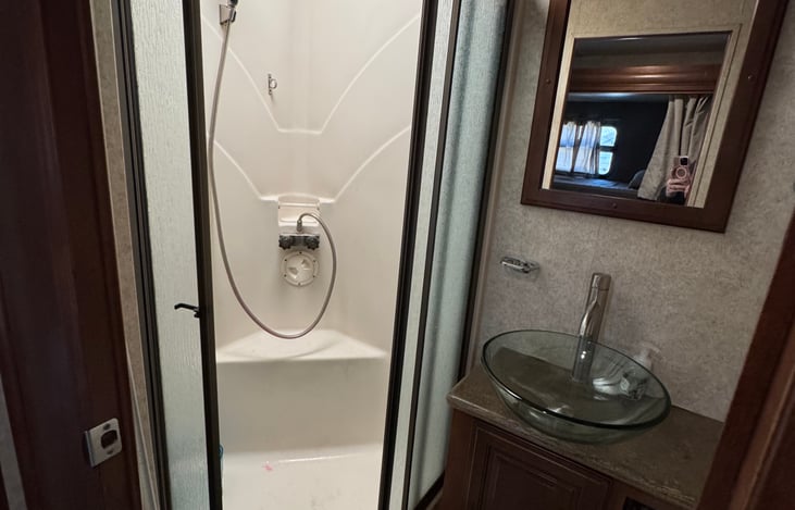 Fully functioning shower.