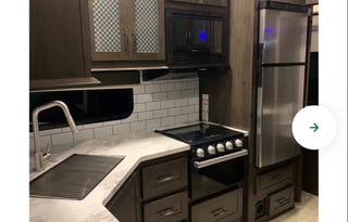 **Grand Design Momentum 31*2 bathrooms!
