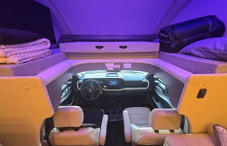The Phoenix, 2026 Thor Motor Coach Omni TRAIL R36