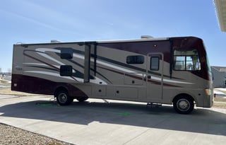 2016 Coachmen RV Mirada 35BH