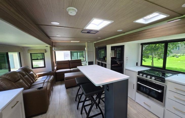 Large Panoramic Windows