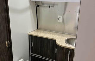 2016 Airstream international signature 27FB Twin