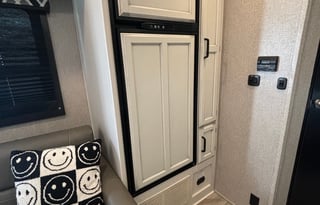 “HAPPY OC RV” Entegra Coach Odyssey 31F Bunk Beds!