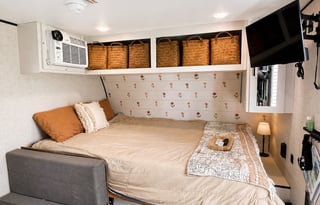 21ft Jayco • Easy tow • Fully Stocked • New Bed