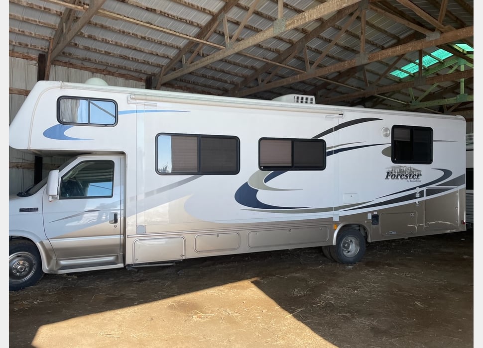 Class C Motor Home rentals in Chatfield