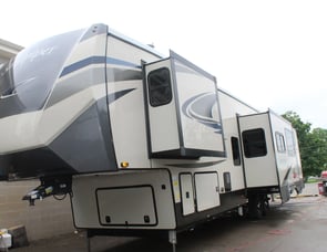 Forest River RV Sandpiper 384QBOK
