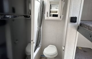 2023 Dutchmen RV Coleman Rubicon 1628BH