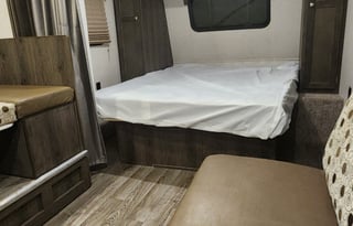 2019 Coachmen RV Clipper Ultra-Lite 21FQS