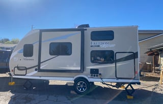 SKIP'N ROCKS PET FRIENDLY RV RENTAL