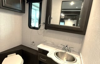 2024 Fleetwood Bounder 35K