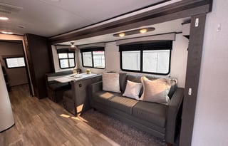 2021 Cruiser Embrace EL310