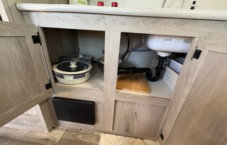 Lil Cozy Ready to Book Great for First Time RV'ers