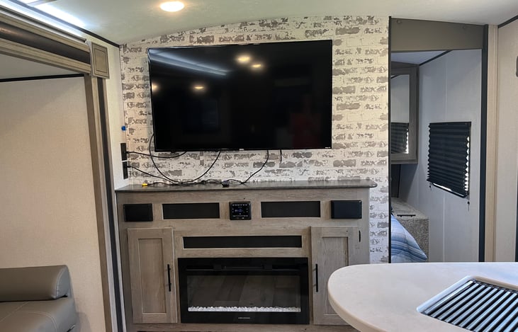 Roku TV (WiFi not provided)