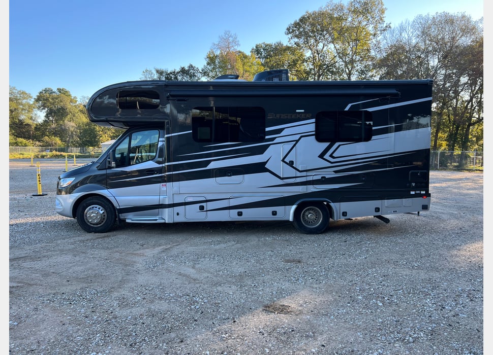 Class C Motor Home rentals in Spring