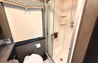 Bershire XLT 45CA Bunks 2 Full Baths